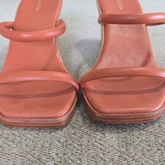 Kaanas Leather Brick Red Square Toe Wedge Sandals - Size 9 - Picture 8 of 15